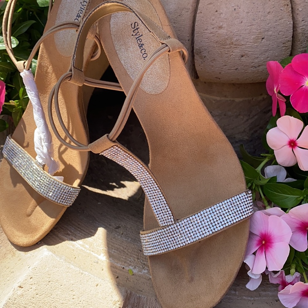 NEW sandals - Picture 3 of 11